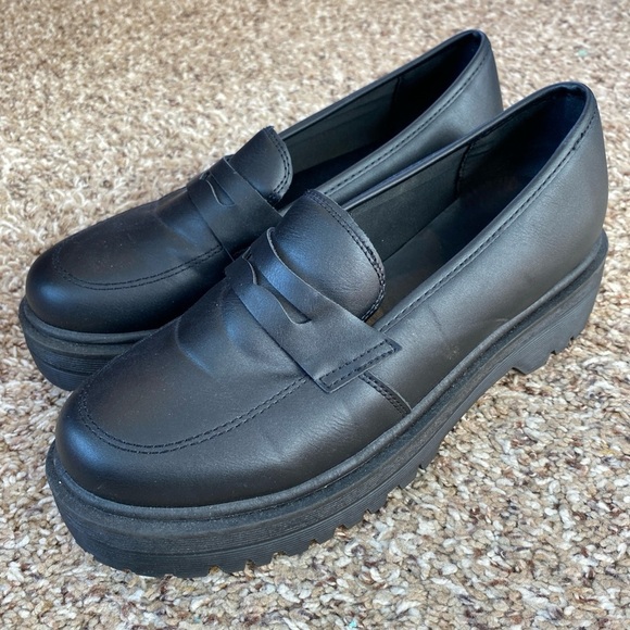 Black Chunky Platform Qupid Loafers Slip On Size 9 40 - Picture 1 of 5